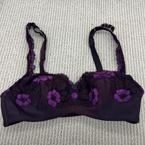 Givenchy Made in France 32A underwire lightly lined lace Demi floral EU 70 Bra